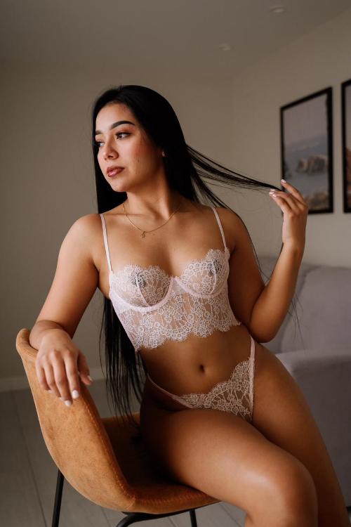 Ibiza Tops - Escorts - ALICIA